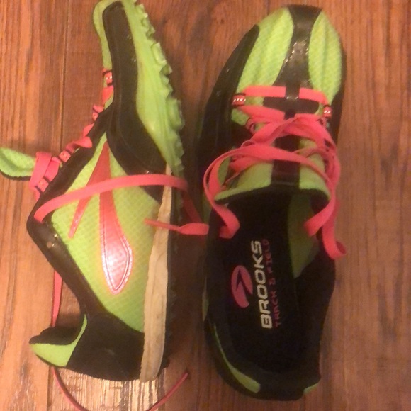 Brooks track and field spikes - Picture 1 of 6